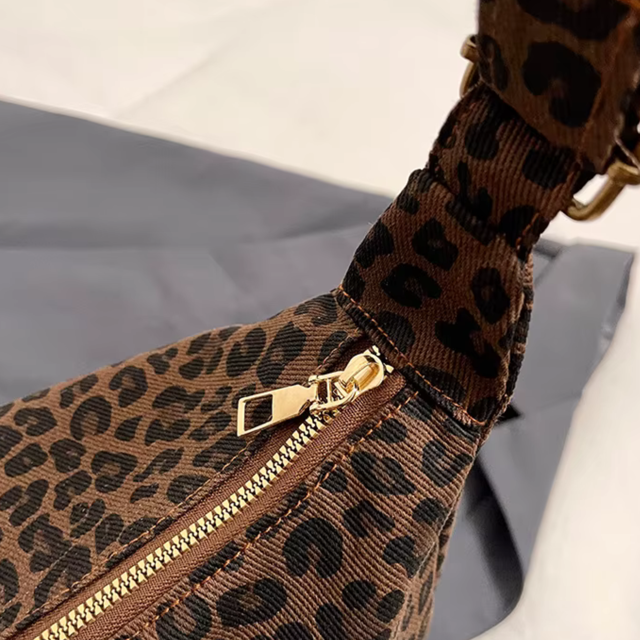 Sac bandoulière doux spacieux - Leopard