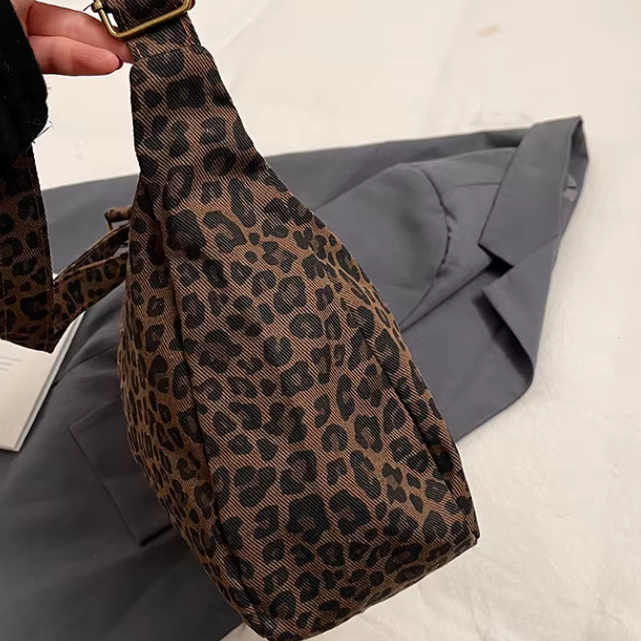 Sac bandoulière doux spacieux - Leopard