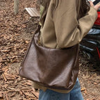 Sac Bandoulière femme en similicuir souple et pratique - LÉANA