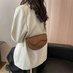 Sac bandoulière vintage femme en similicuir avec large sangle - Dune