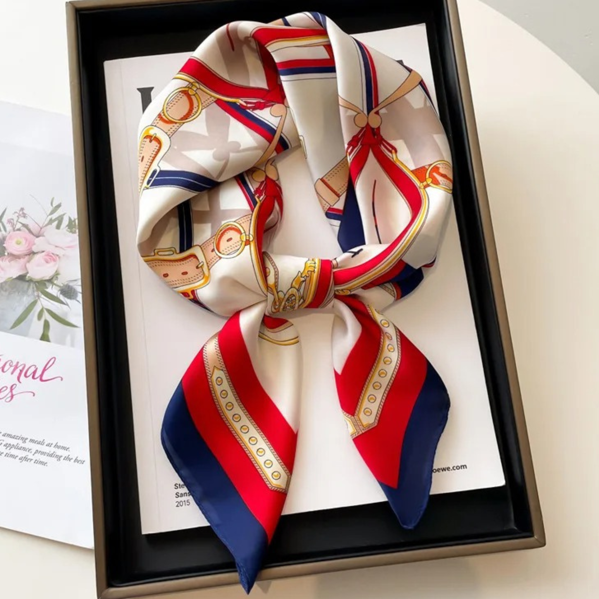 Foulard femme carré en satin élégant doux - Tina