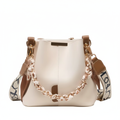 Sac bucket beige - fond blanc